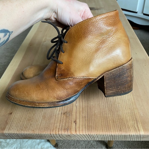 Patricia Nash Leather Shoes - Picture 4 of 9